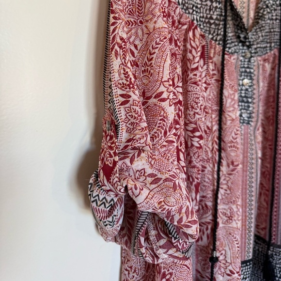 DR2 Split Neck Long Sleeve Sheer Print Top in Size 3X - Picture 6 of 9